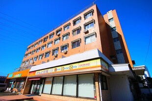 鶴ケ岡マンション(202)の物件外観写真